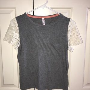 Women’s size Medium shirt!